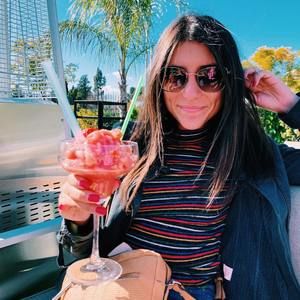 Meet your Posher, Daniela